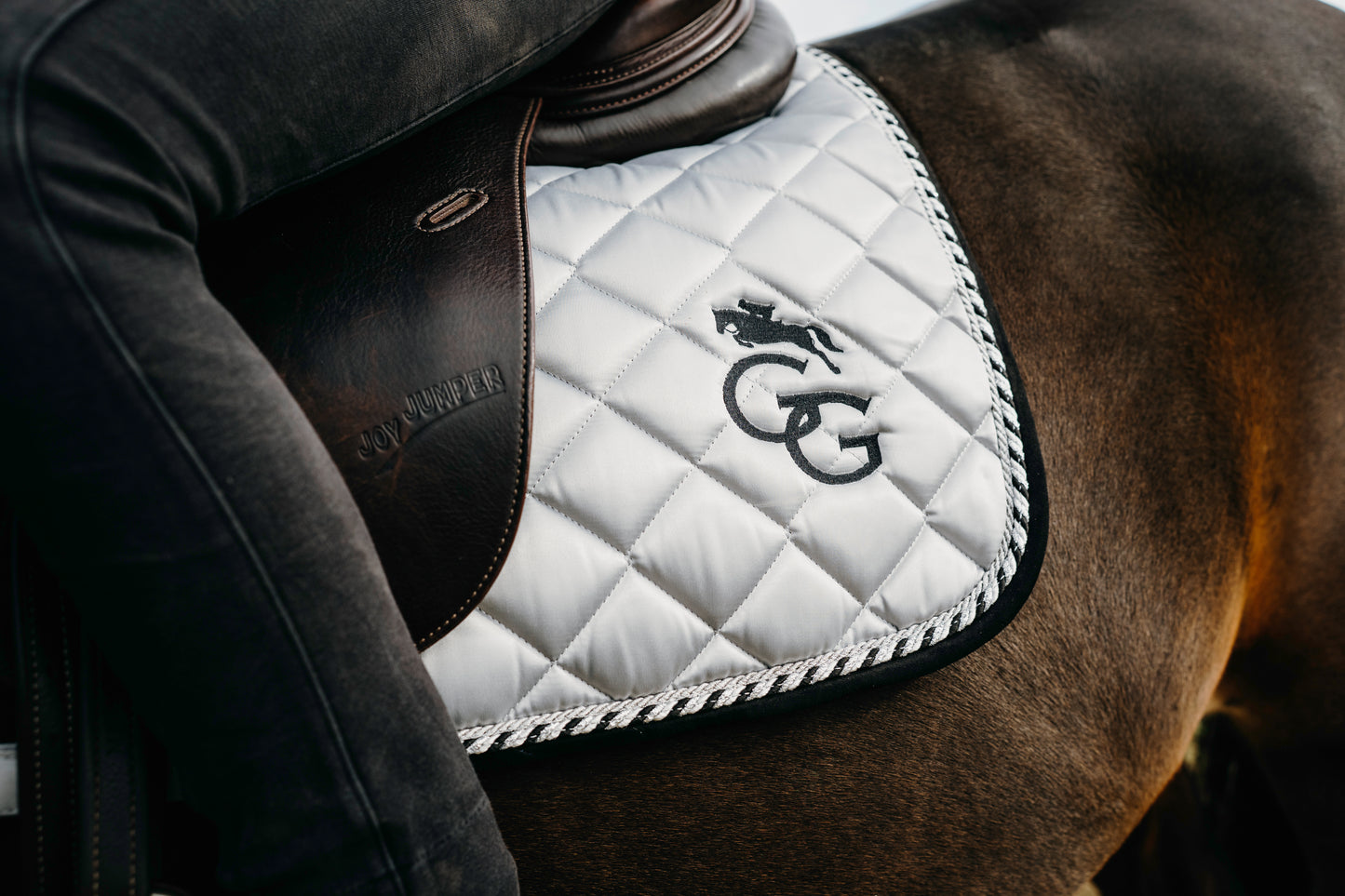 Saddle Pads - Grey