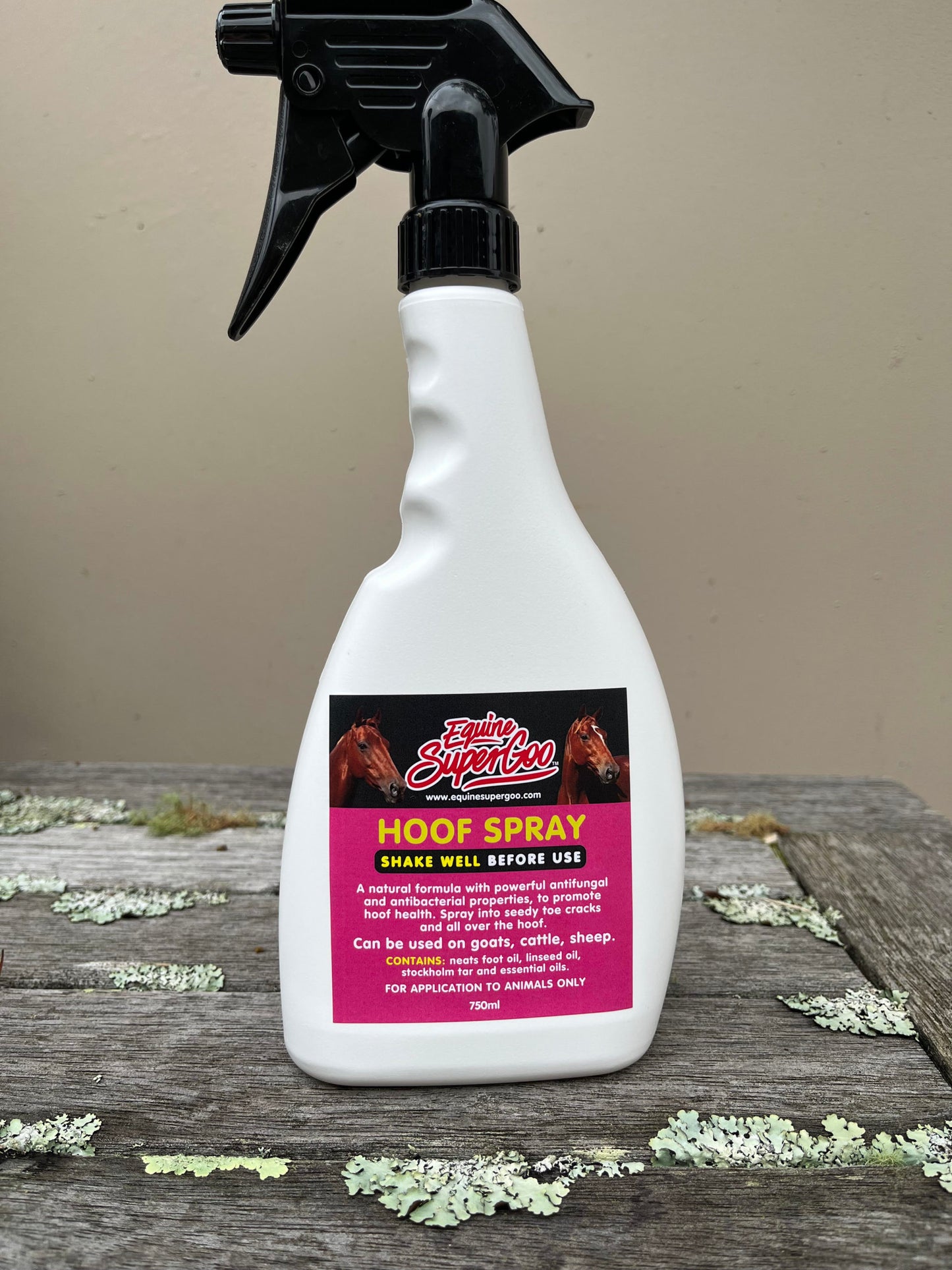 Equine Super Goo Hoof Spray with Antifungal Natural Ingredients - 750 mls